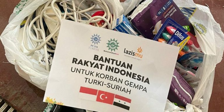 Muhammadiyah Distributes Family Kits for the Turkey Earthquake-affected People