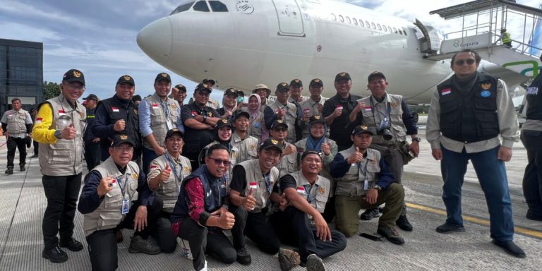 Deployed to Turkiye, 23 Muhammadiyah EMT Volunteers brought along 5 tones Logistic